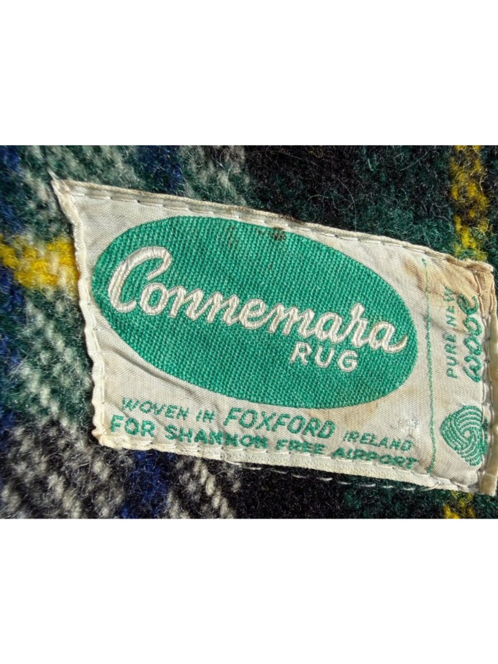 VIntage 50's Connemara Foxford Ireland 100% Pure Wool Rug Blanket Plaid 63x56" - Picture 3 of 11